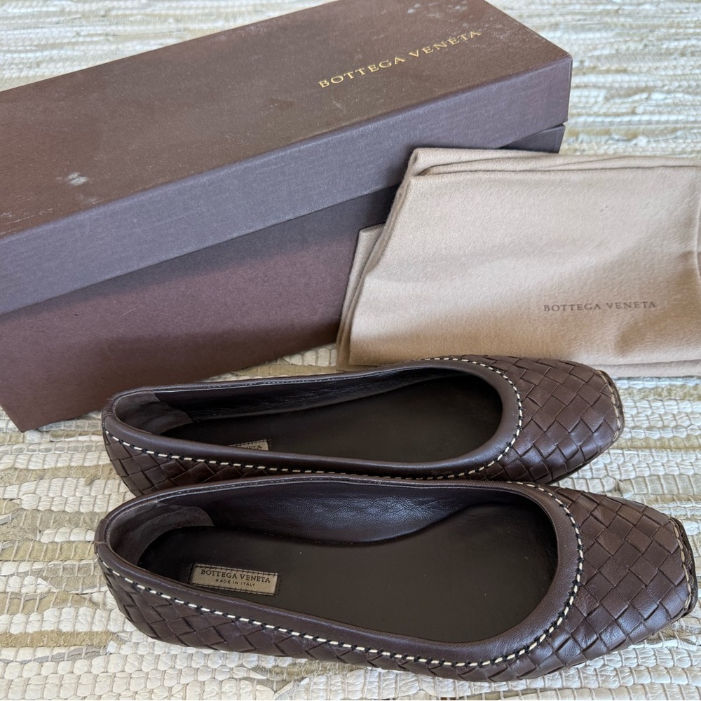 Bottega Veneta Woven Flats